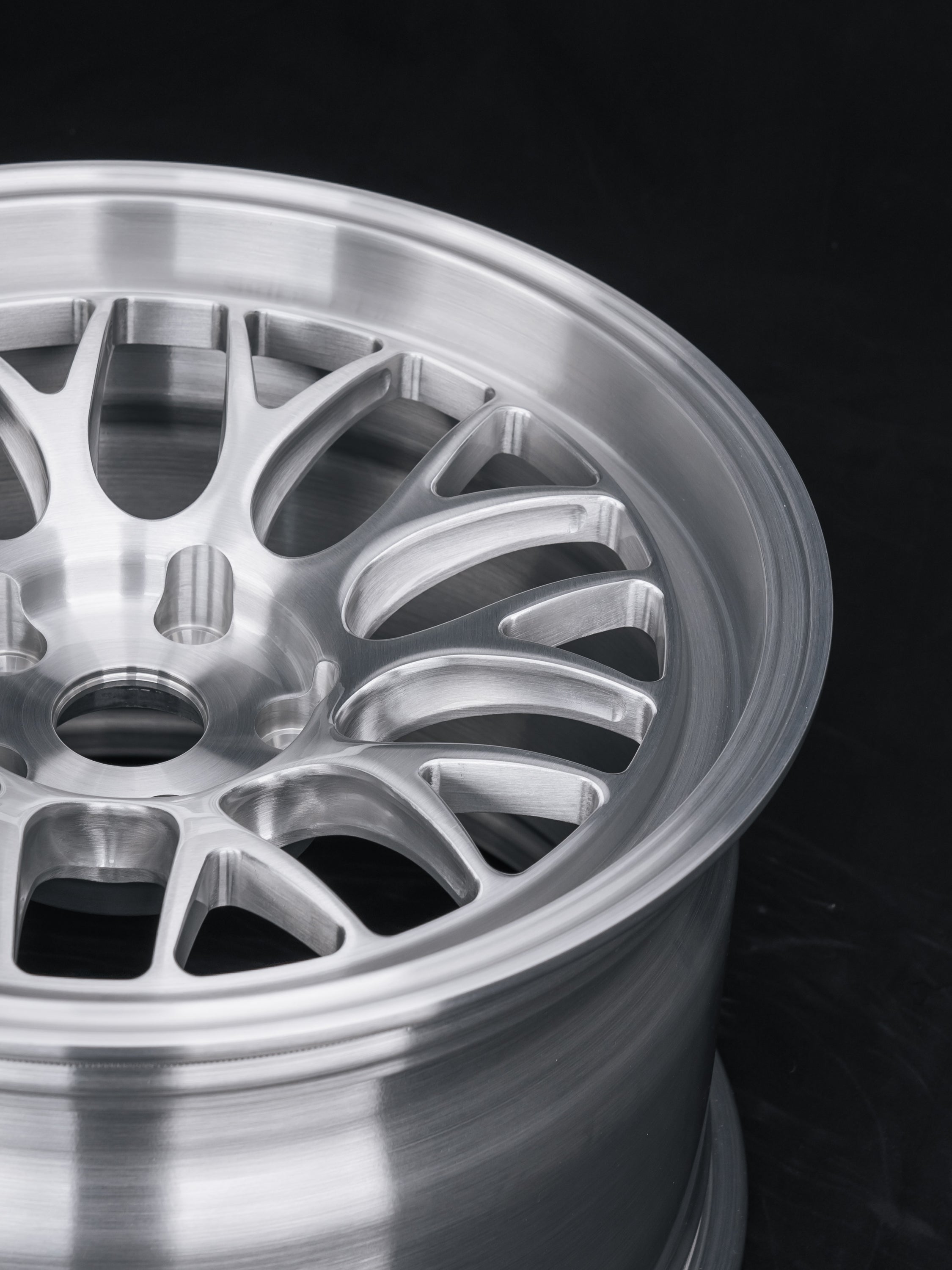 ARTKA AF-27 Forged – BMW G87 M2 – Crystal Silver Chrome Lip – 19"×10 ET12 / 20"×11 ET18 – In Stock
